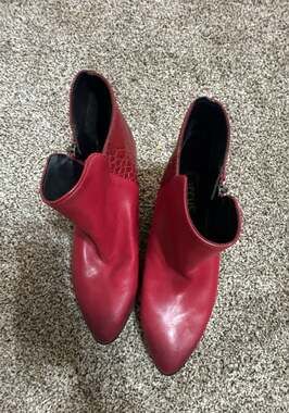 Circus by Sam Edelman Red Croc-Embossed Ankle Booties with Gold Hardware